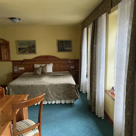 Gosciniec Zamkowy 3* Darłowo