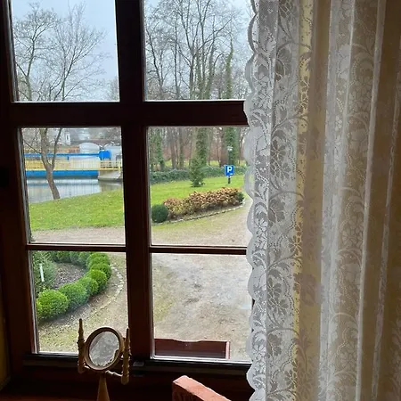 Inn Gosciniec Zamkowy