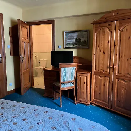 Gosciniec Zamkowy Gasthof Darłowo