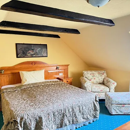 Gosciniec Zamkowy 3* Darłowo