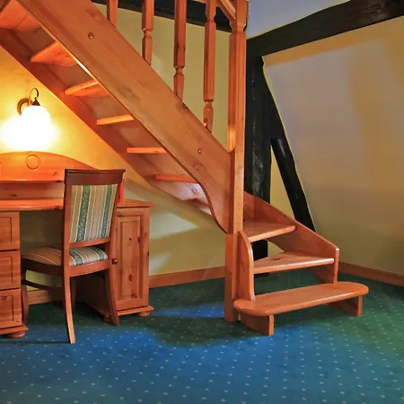 Gosciniec Zamkowy 3* Darłowo