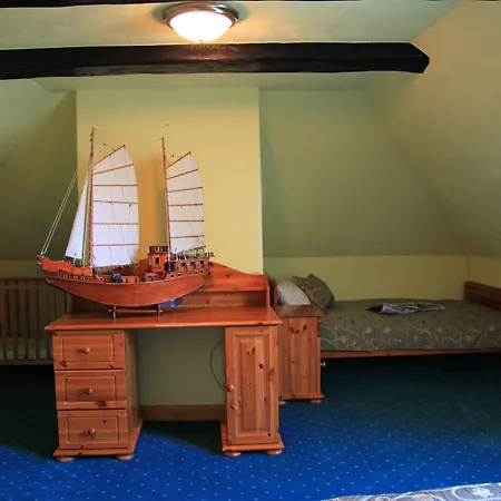 Inn Gosciniec Zamkowy