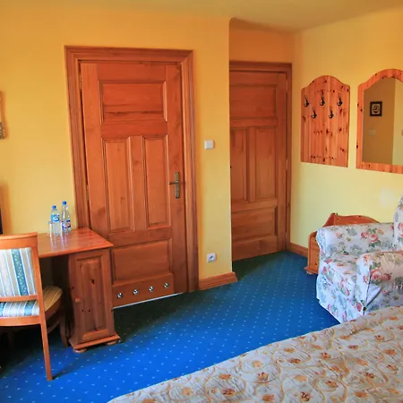 Gosciniec Zamkowy Inn 3*