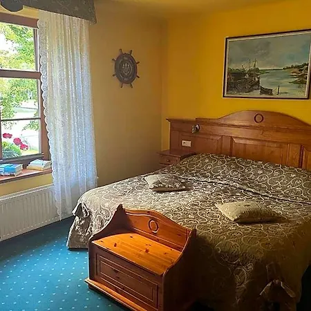 Gosciniec Zamkowy 3* Darłowo