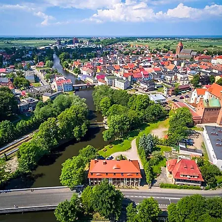 Gosciniec Zamkowy Han/Misafirhane Darłowo