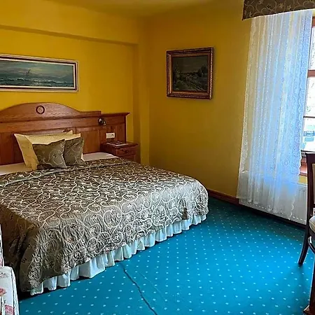 Gosciniec Zamkowy 3* Darłowo