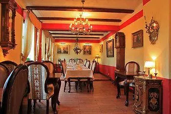 Inn Gosciniec Zamkowy 3*