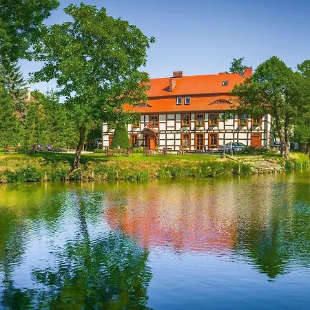 Gosciniec Zamkowy Inn 3*
