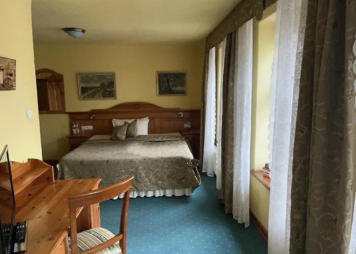 Gosciniec Zamkowy 3* Darłowo