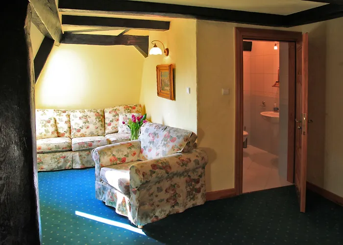 Inn Gosciniec Zamkowy