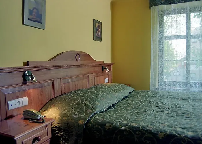 Inn Gosciniec Zamkowy