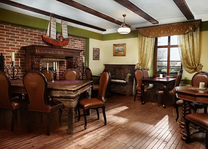 Gosciniec Zamkowy 3* Darłowo